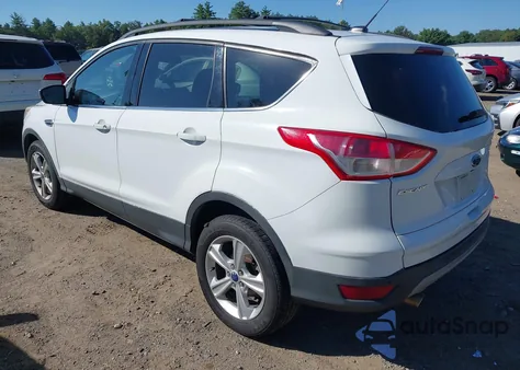 2014 Ford Escape Se z USA, uszkodzony, nr VIN 1FMCU9GX8EUE05429